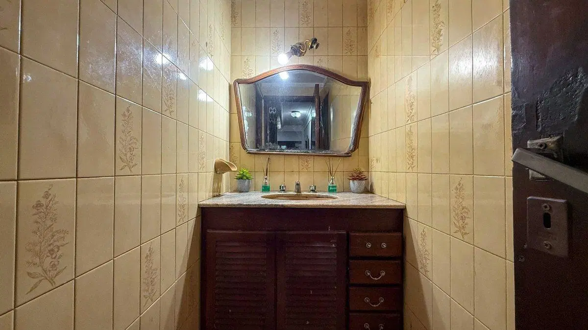 OPORTUNIDAD CASA CON LOCAL COMERCIAL 5