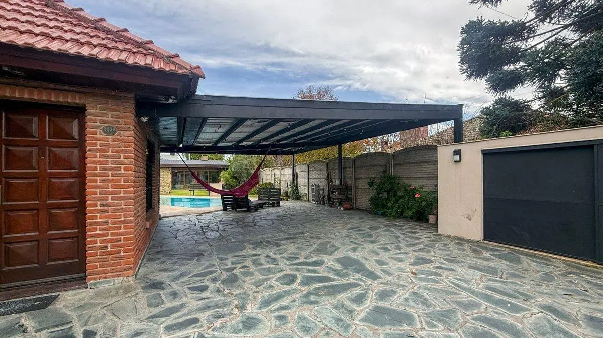 Venta Casa 5 amb en Caisamar c/ piscina y quincho 5