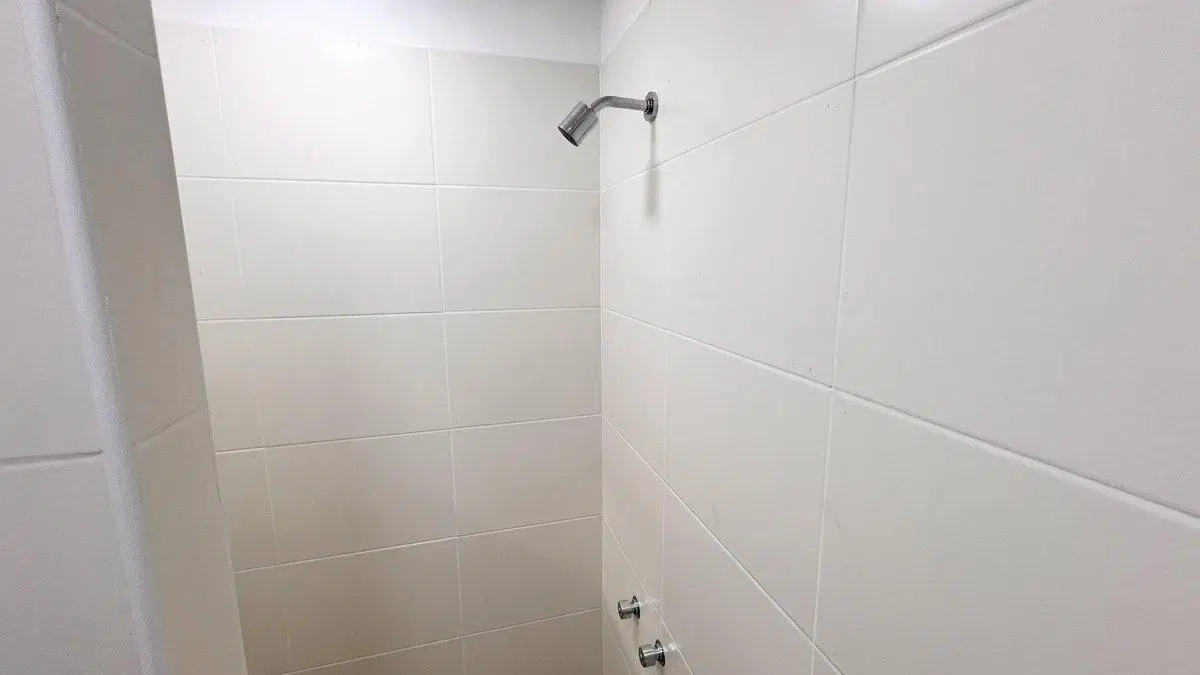 Venta galpon con oficinas a estrenar Las Avenidas 5