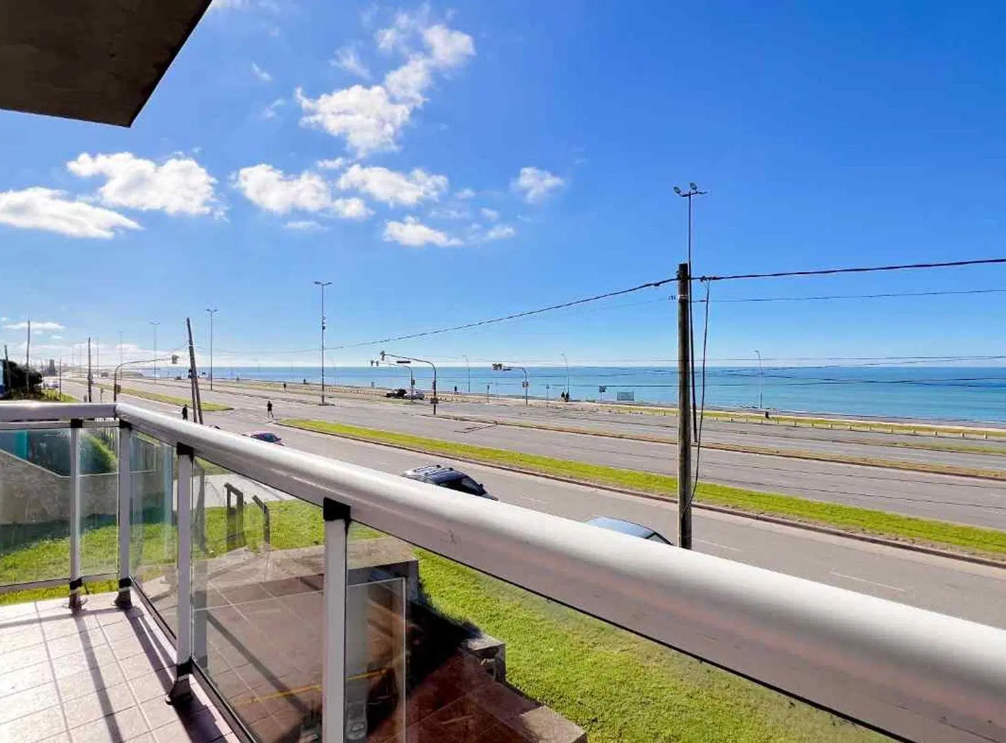 VENTA EDIFICIO EN BLOCK FRENTE AL MAR – ZONA NORTE 4