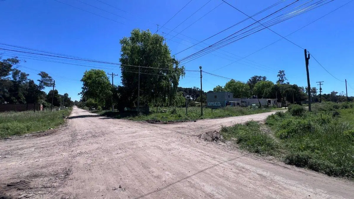 VENTA LOTE EN ZONA SUR, ACCESO POR JORGE NEWBERY 3