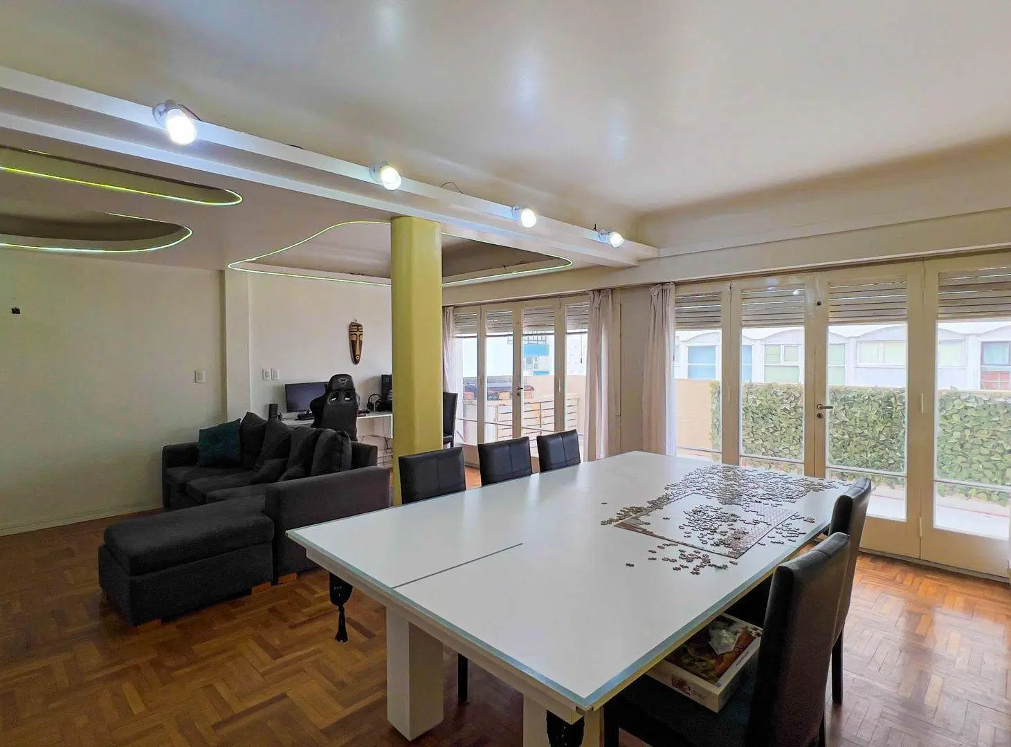 VENTA DEPARTAMENTO 5 AMBIENTES AL FRENTE CENTRO 5