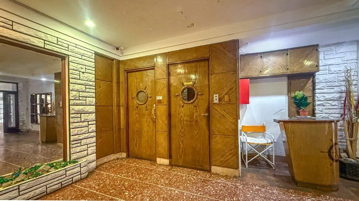 Venta departamento 2 ambientes interno Centro 5