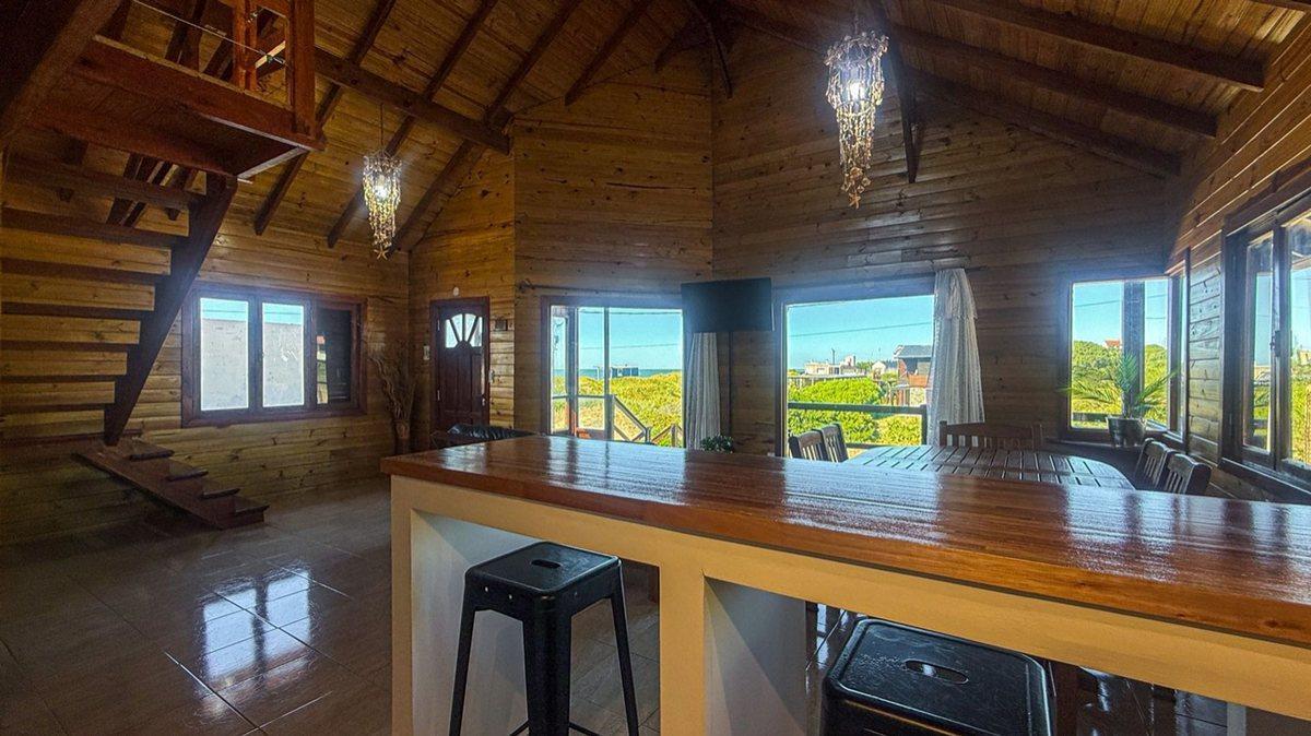 VENTA CASA 3 AMB A METROS DE LA PLAYA VISTA AL MAR