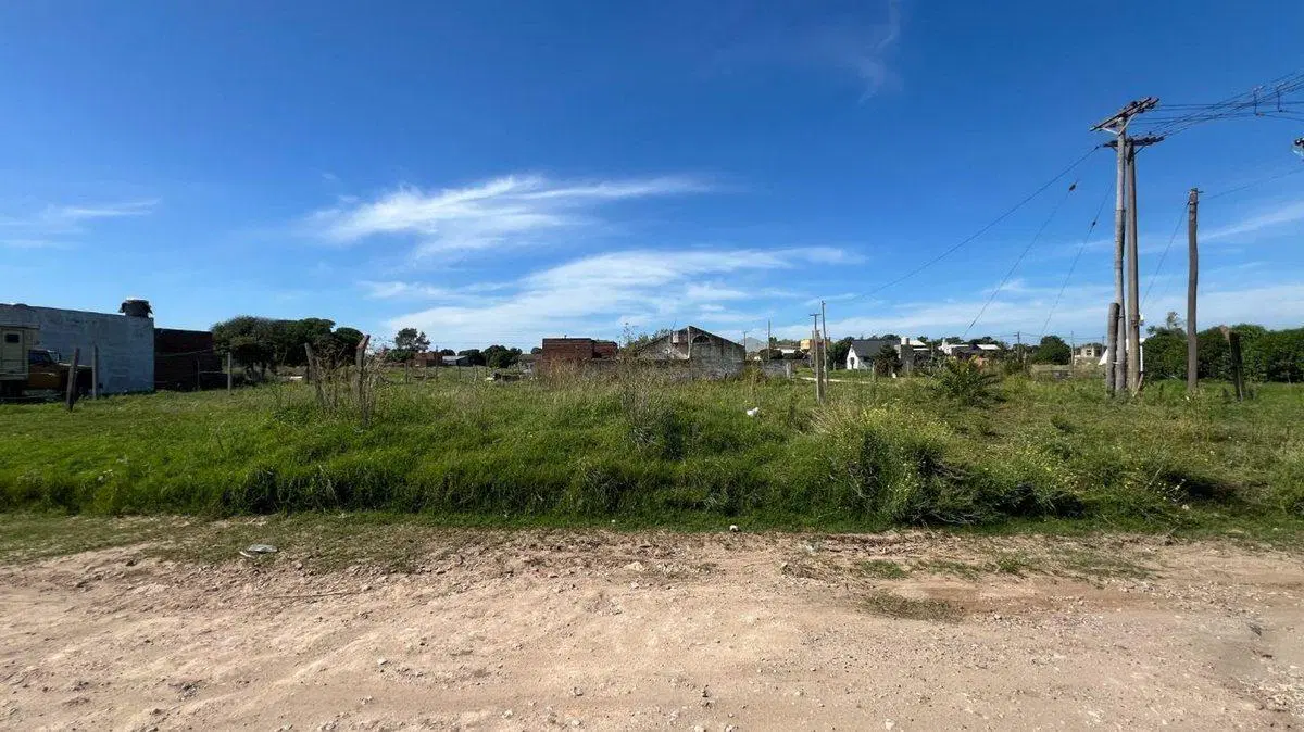 Venta lote en esquina excelente ubicaciòn 3