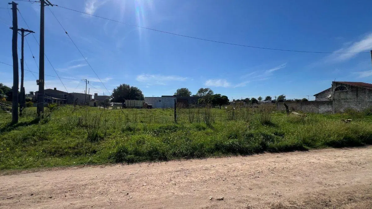 Venta lote 200m² excelente ubicación 4