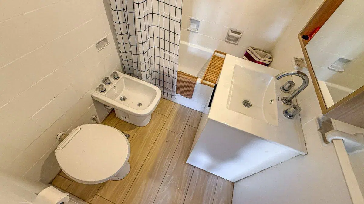 VENTA MONOAMBIENTE FRENTE DIVISIBLE METROS DEL MAR 4