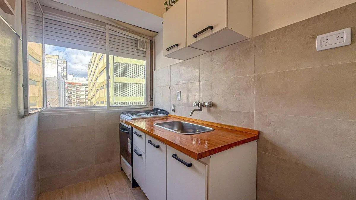 VENTA MONOAMBIENTE FRENTE DIVISIBLE METROS DEL MAR 5