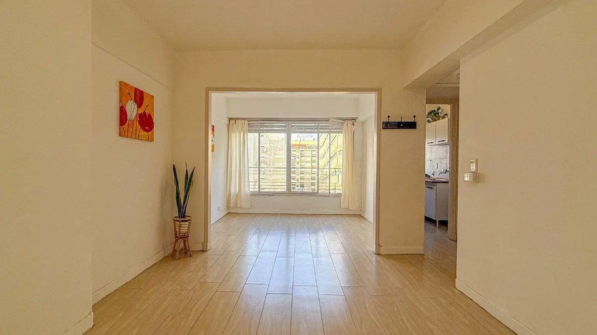 VENTA MONOAMBIENTE FRENTE DIVISIBLE METROS DEL MAR 5