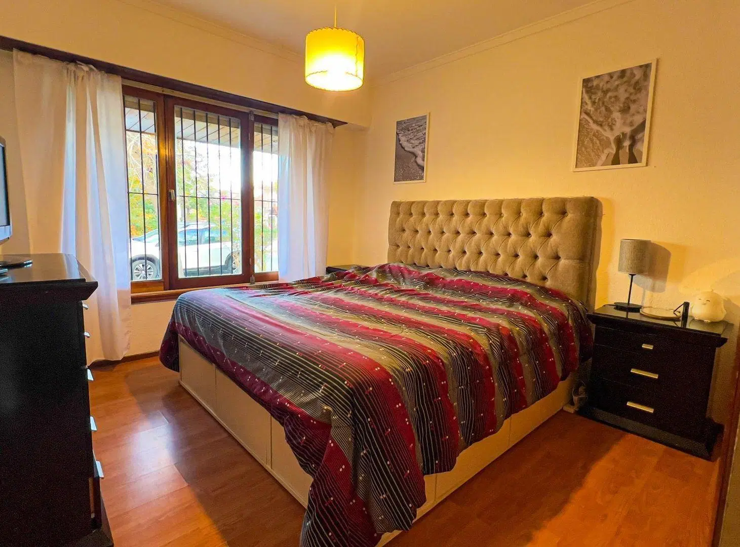 VENTA CASA 4 AMBIENTES CON PATIO BARRIO CAISAMAR. 3