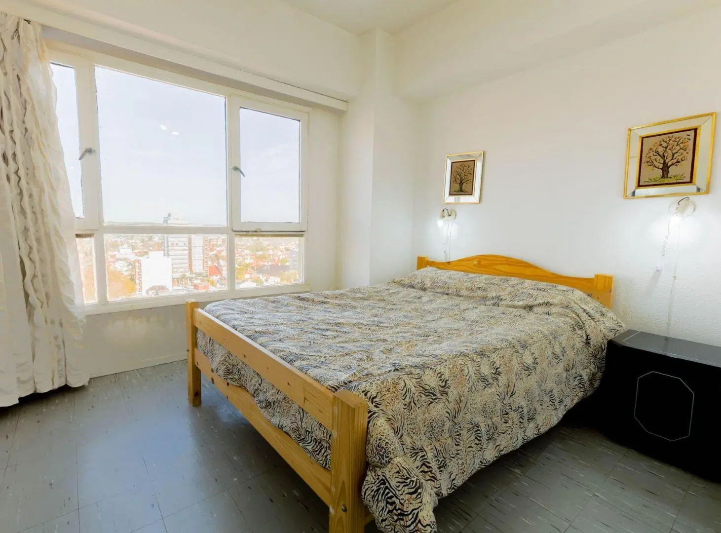 Departamento 3 ambientes Miramar lateral al mar 5