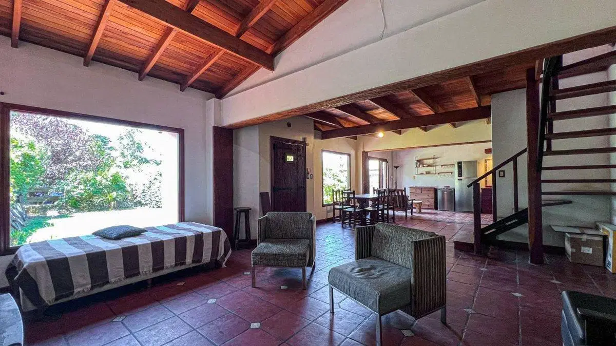 VENTA CASA 4 AMBIENTES LOS ACANTILADOS PARQUE 5