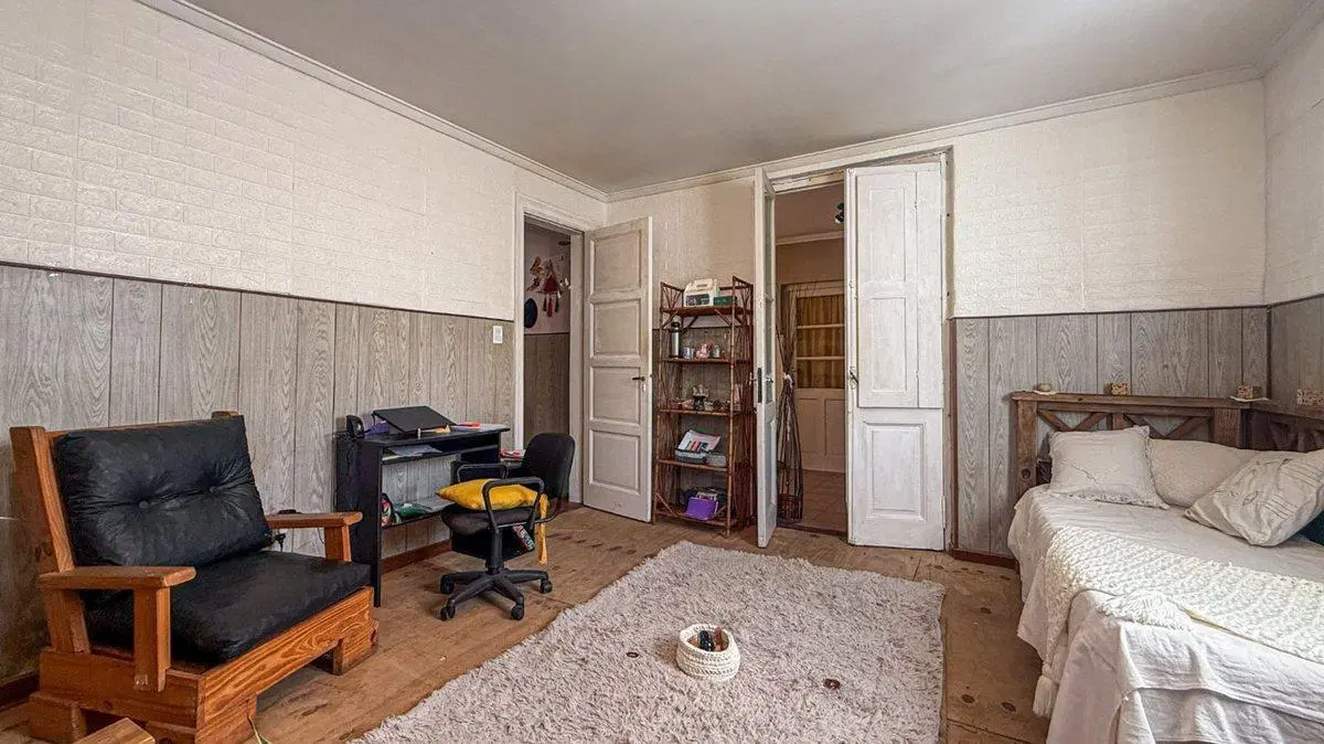 VENTA CASA 3 AMB + DPTO 2 AMB CON COCHERA SAN JUAN 5