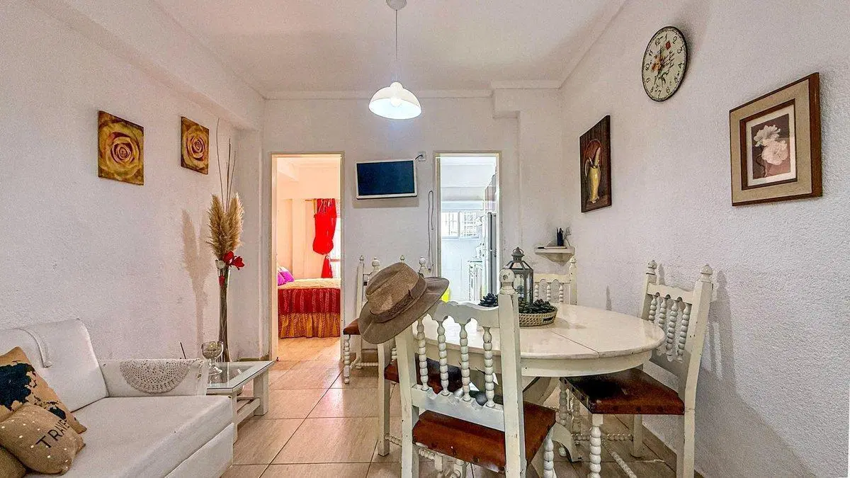 VENTA 2 AMBIENTES CON COCHERA PUNTA MOGOTES 2