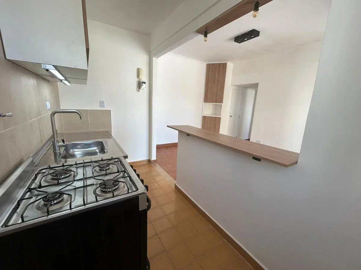 VENTA DPTO 2 AMB PLAZA MITRE CONTRAFRENTE ABIERTO 4