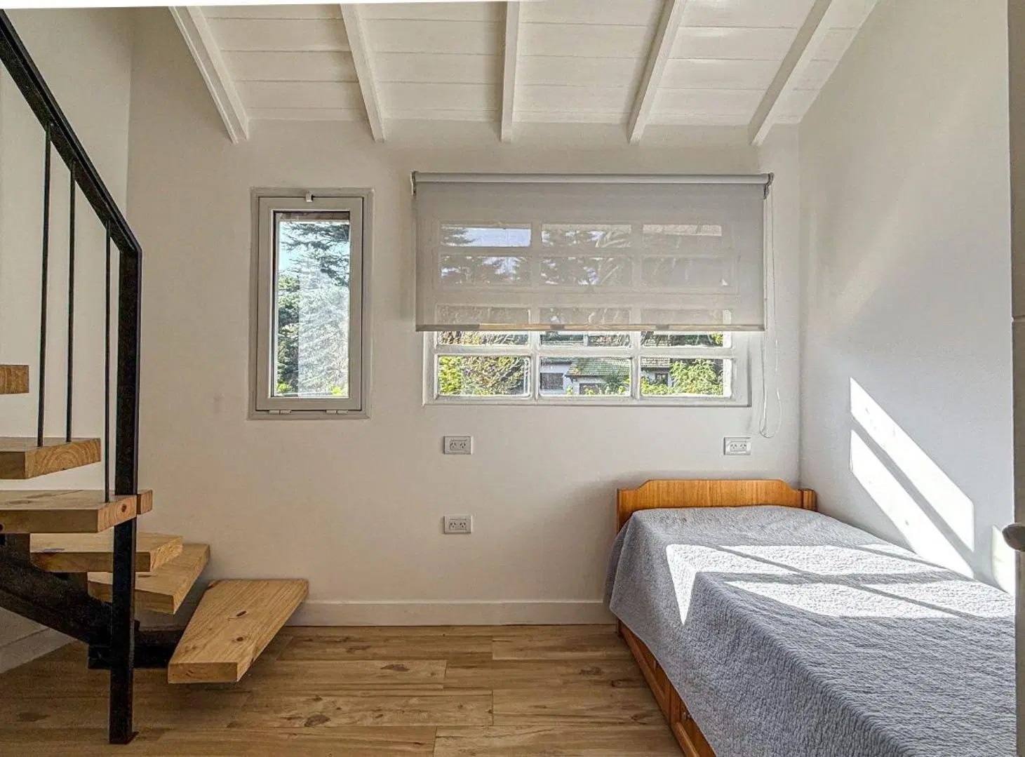 VENTA PH TIPO CASA 4 AMBIENTES GROSELLAR RECICLADO 3