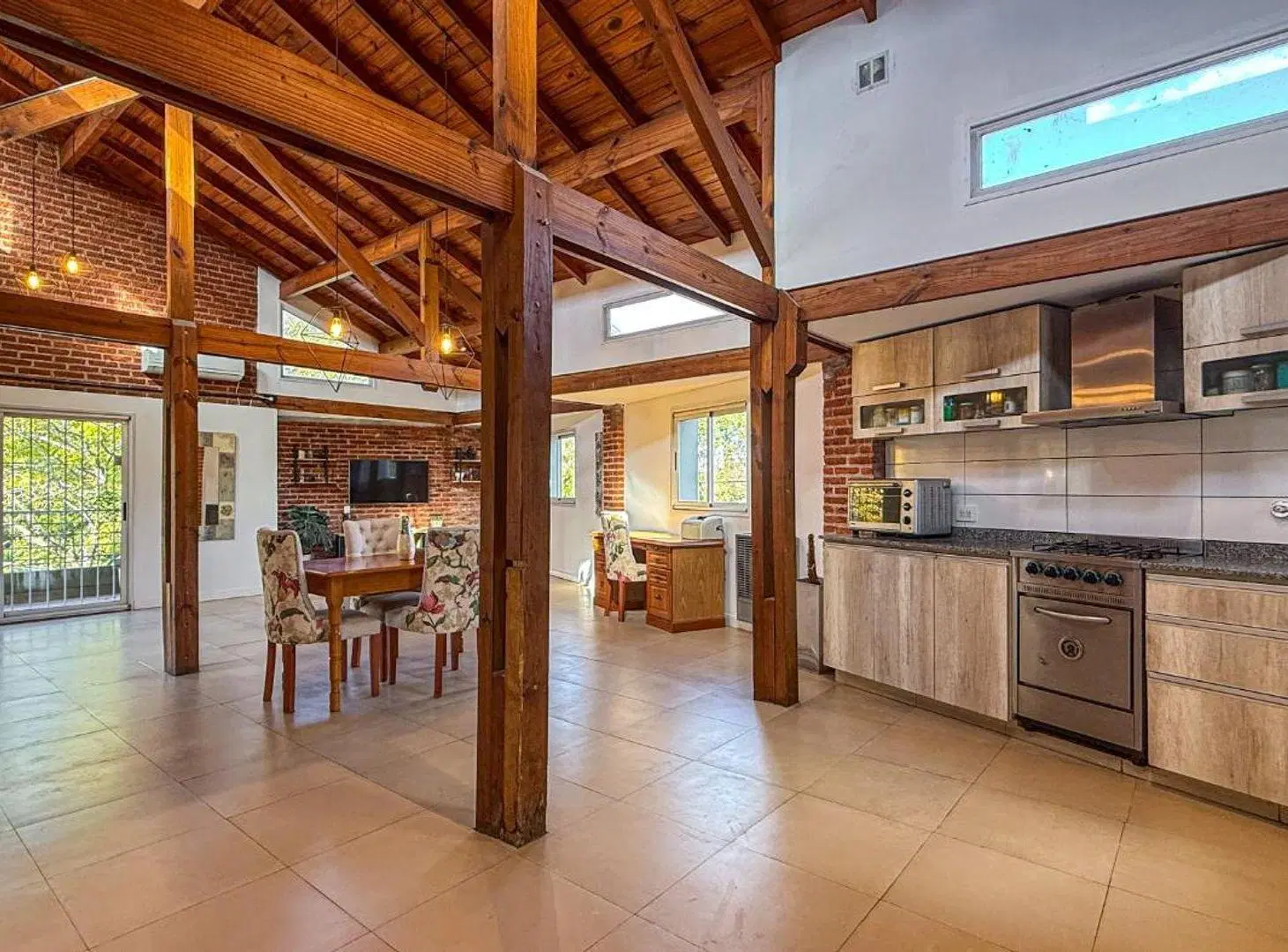 VENTA PH TIPO CASA 4 AMBIENTES GROSELLAR RECICLADO 5