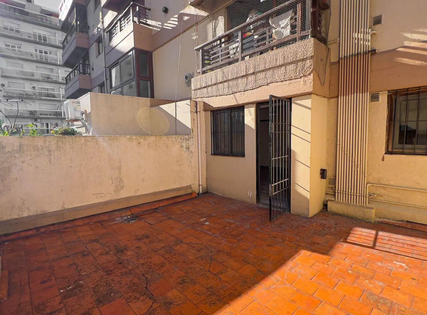 Venta Depatamento Monoambiente Centro con Cochera 3