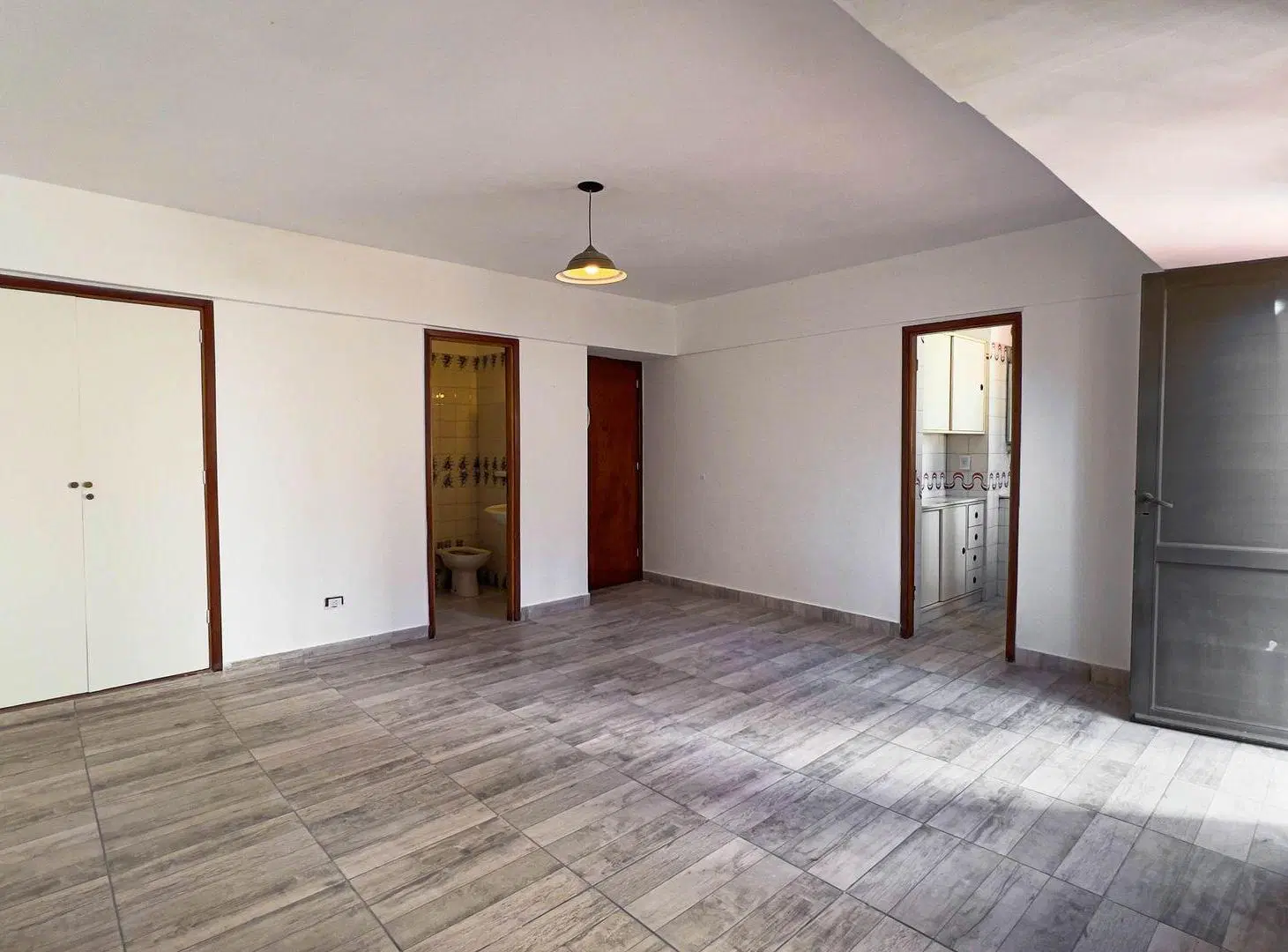 Venta Depatamento Monoambiente Centro con Cochera 5
