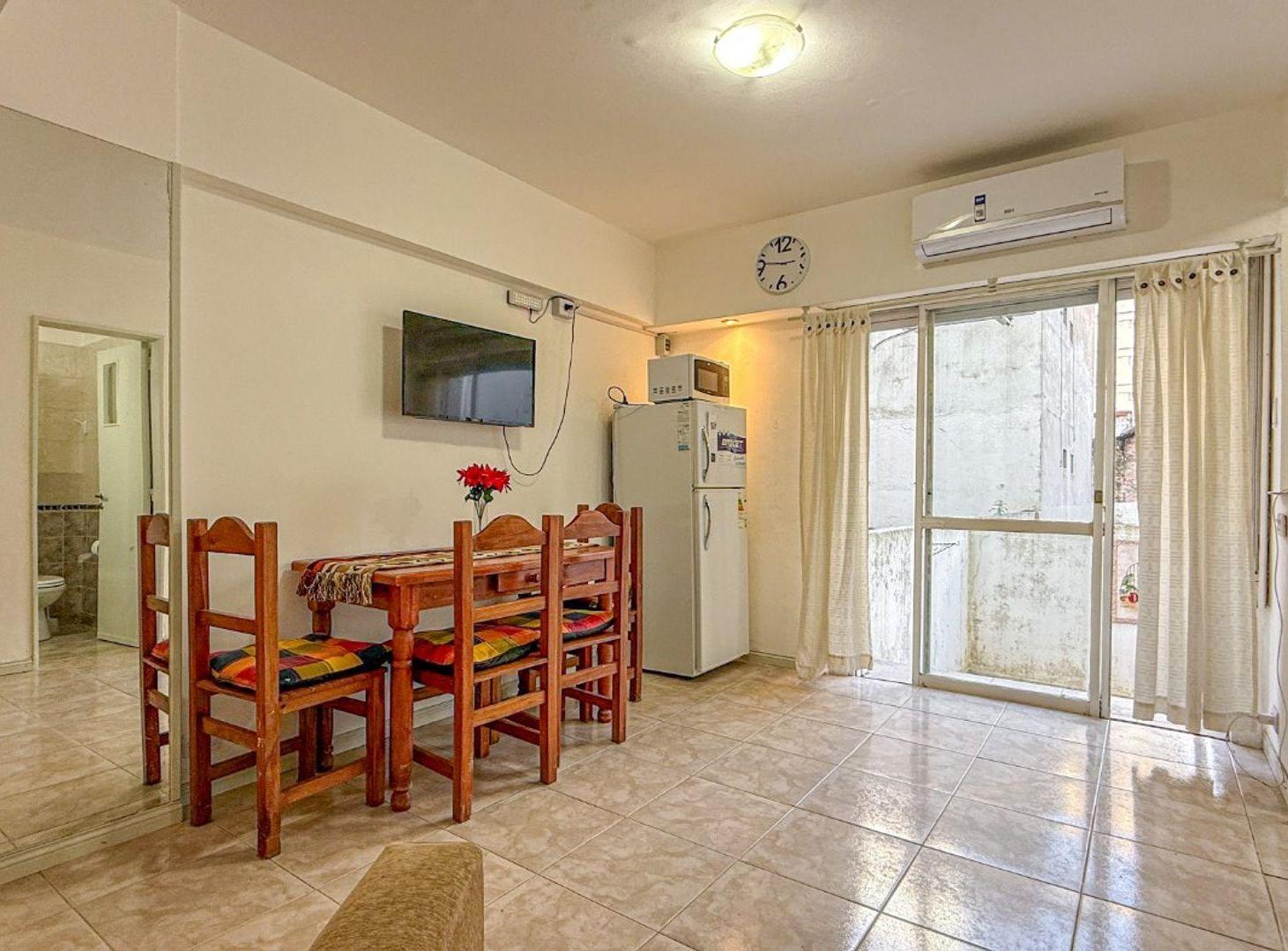 Venta Departamento 1 Amb Dividido Centro con patio