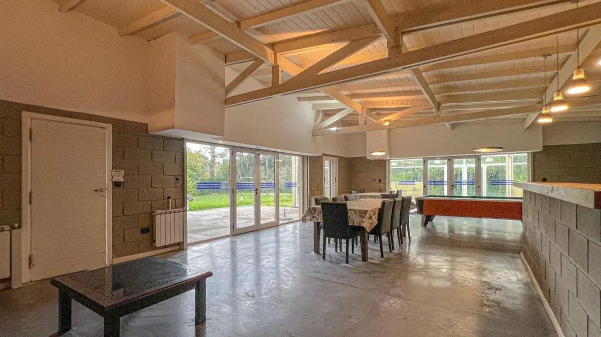 Venta Casa Quinta 3 dormitorios con piscina 3
