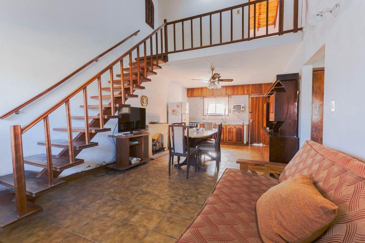 VENTA CASA MAS DPTO EN BLOCK SANTA CLARA DEL MAR