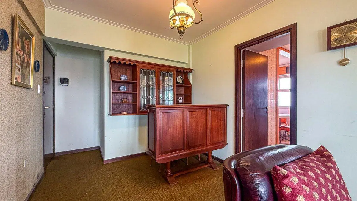 VENTA DEPARTAMENTO 4 AMBIENTES 2 COCHERAS LA PERLA 5