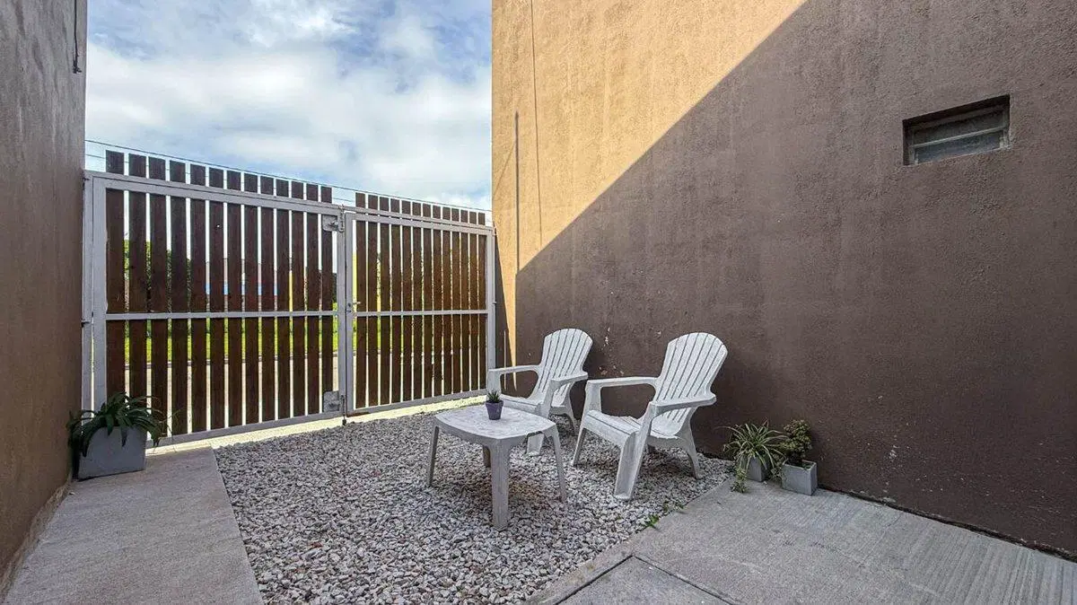 ALQUILER Casa duplex 3 ambientes Faro con cochera 4