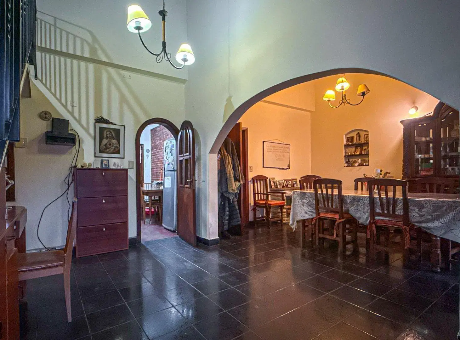 VENTA CASA 4 AMBIENTES APTO CREDITO  CON PARQUE 4