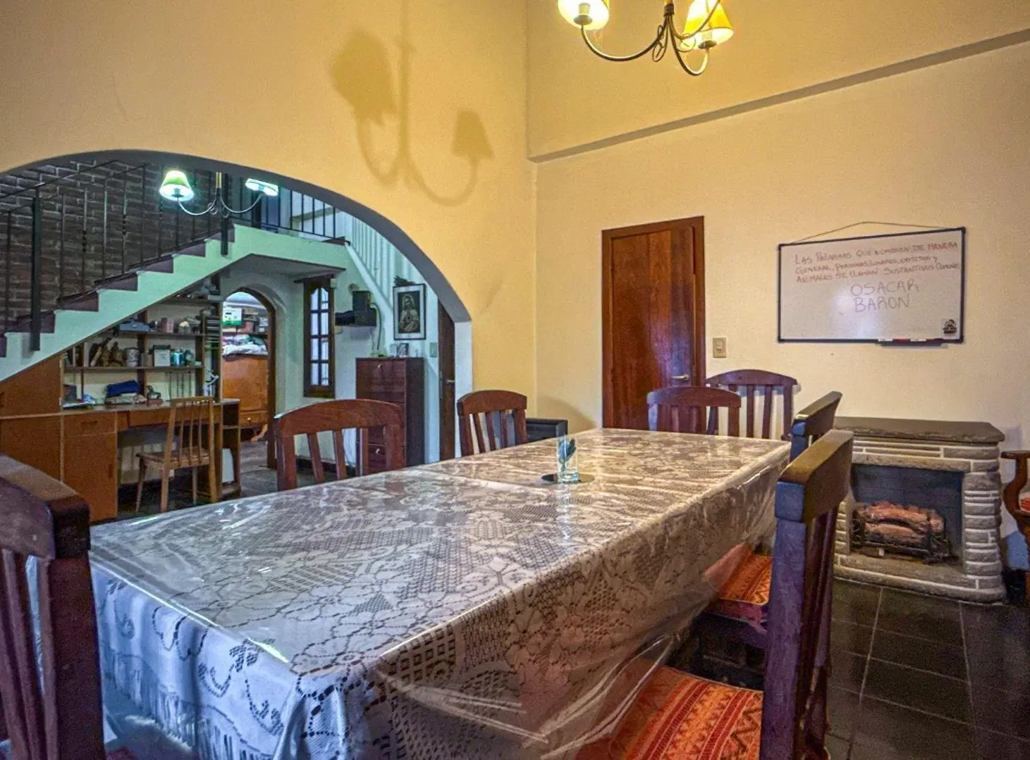VENTA CASA 4 AMBIENTES APTO CREDITO  CON PARQUE 5