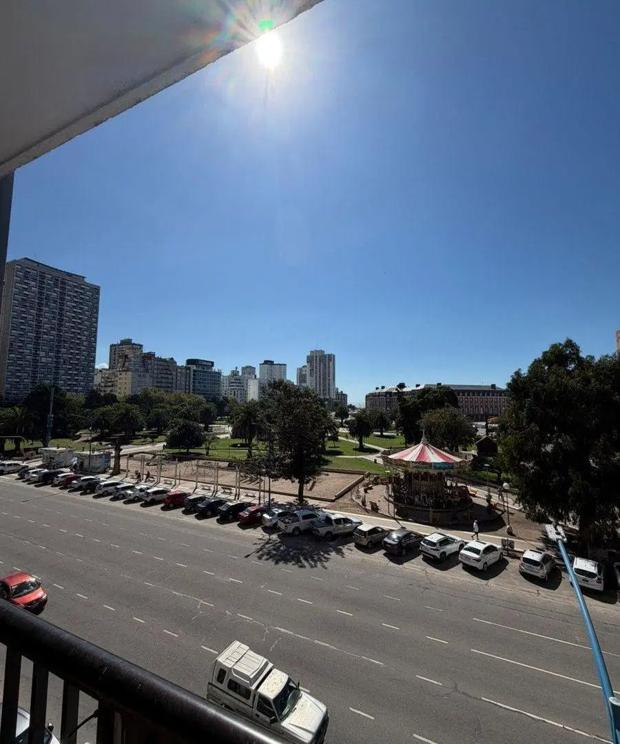 VENTA DTO 2 AMB AL FRENTE PLAZA COLON CON DEP. 2