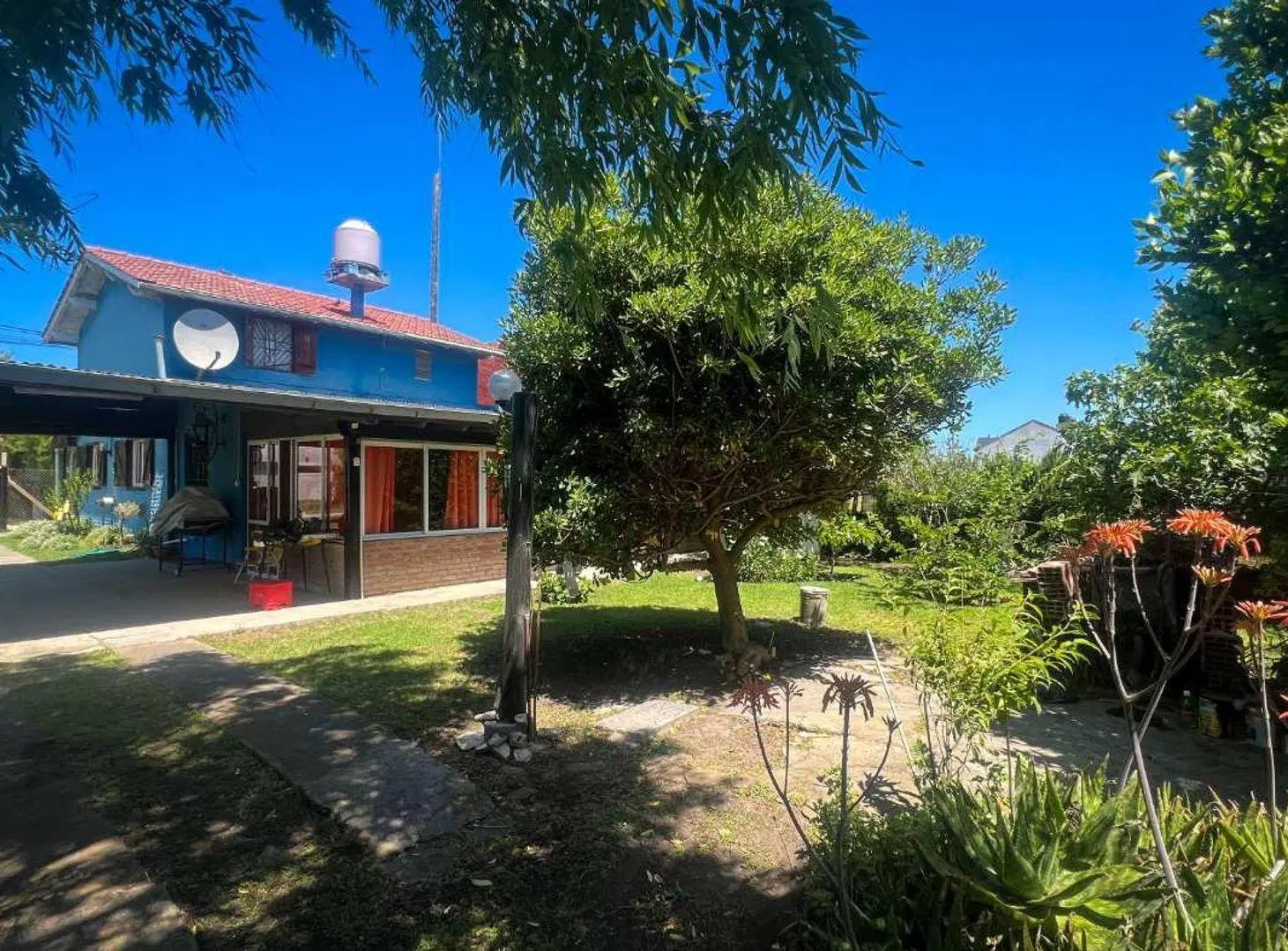 Venta casa 5 ambientes Camet Norte con parque 3