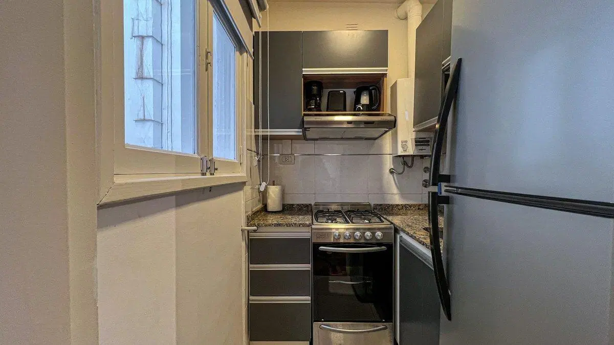 Venta Monoambiente Guemes amoblado 5