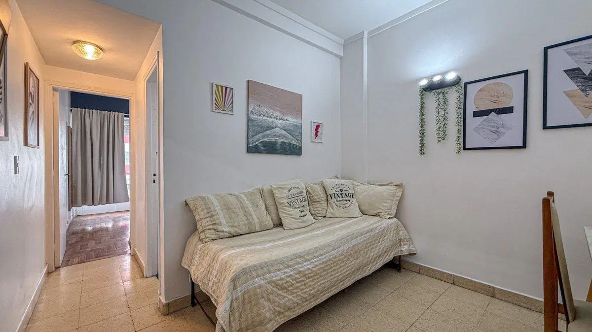 Venta Departamento 2 ambientes P Colón a la calle 3