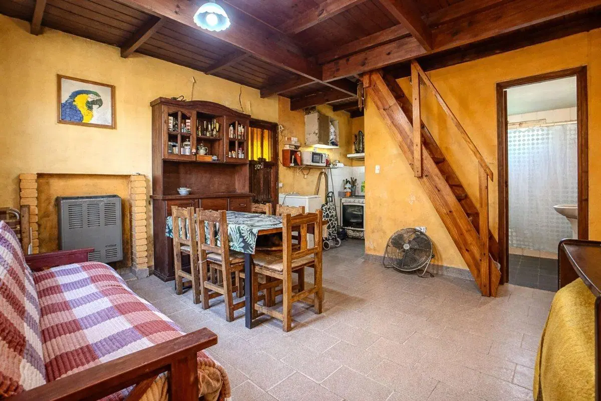 VENTA CASA 3 AMBIENTES ALPINA CON PARQUE 3