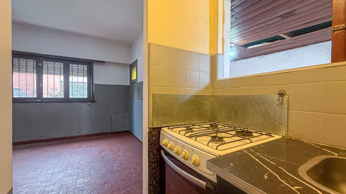 Venta PH 3 ambientes Las Avenidas sin expensas 5