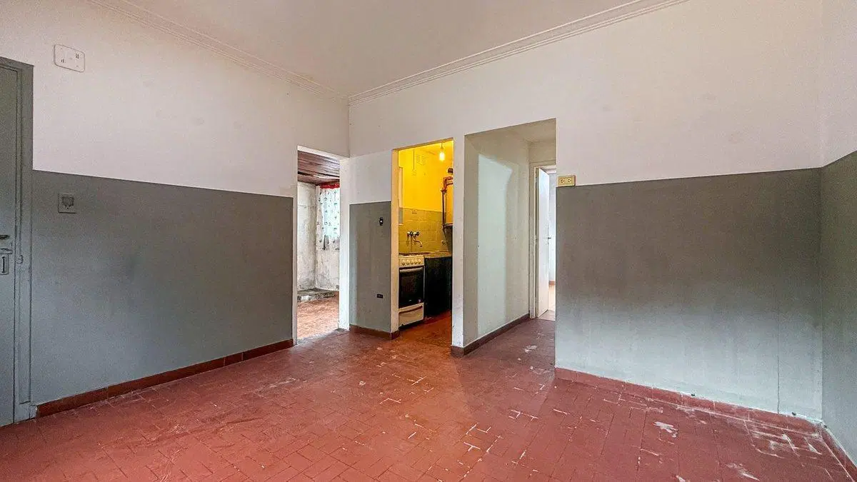 Venta PH 3 ambientes Las Avenidas sin expensas 2
