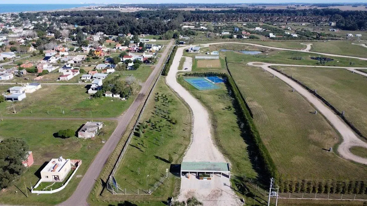 VENTA LOTE EN BARRIO PRIVADO LA CERCANIA 2