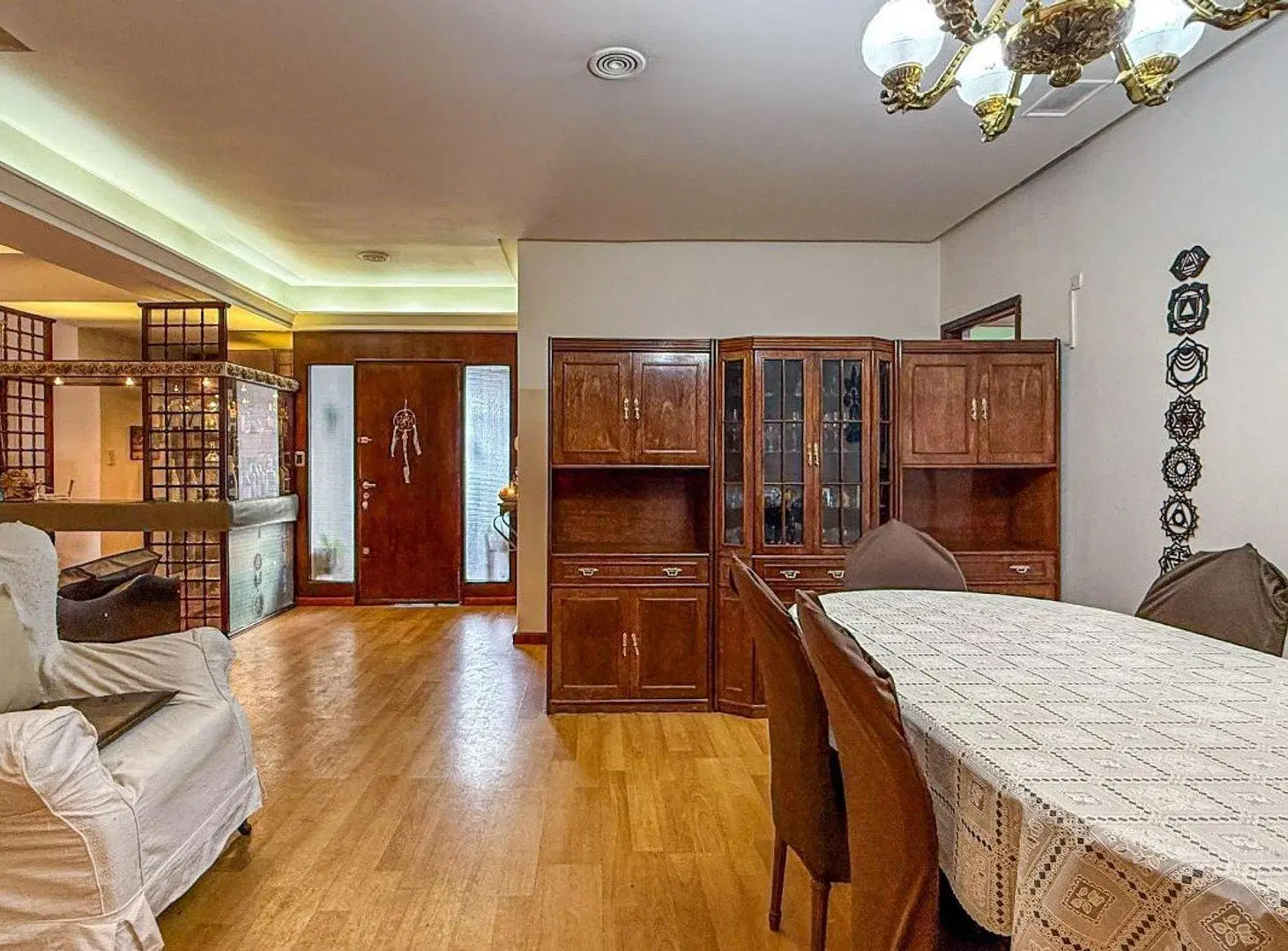 Venta Casa 6 ambientes Chauvin con cochera 3