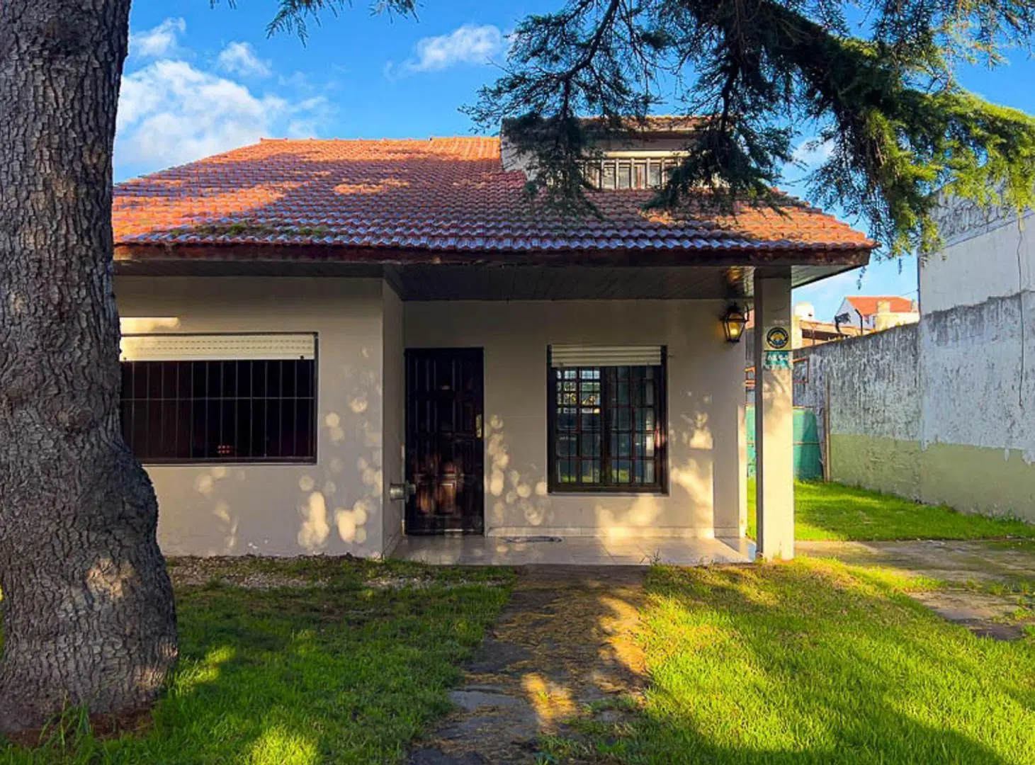 VENTA CASA 3 AMBIENTES  PARQUE BARRIO EL PROGRESO 4