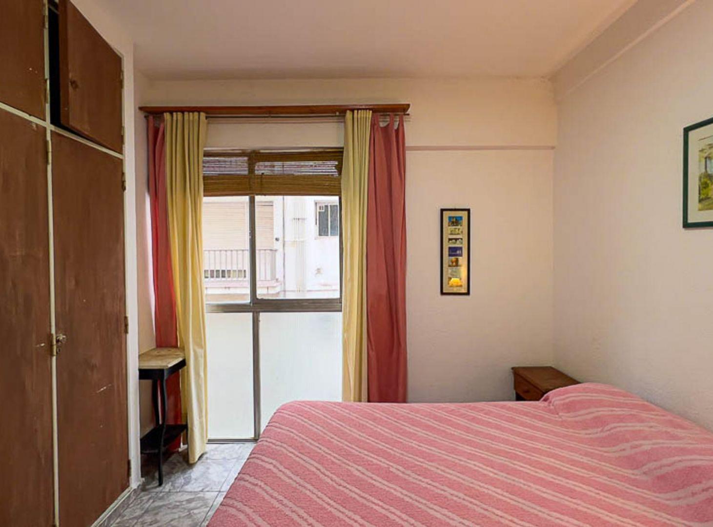 Foto de VENTA DEPTO 2 AMB A 1 CUADRA DEL MAR AV COLÓN., imagen 2