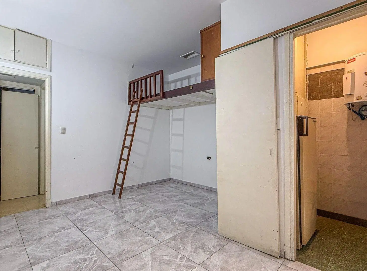 MONOAMBIENTE EN VENTA PASEO ALDREY 2
