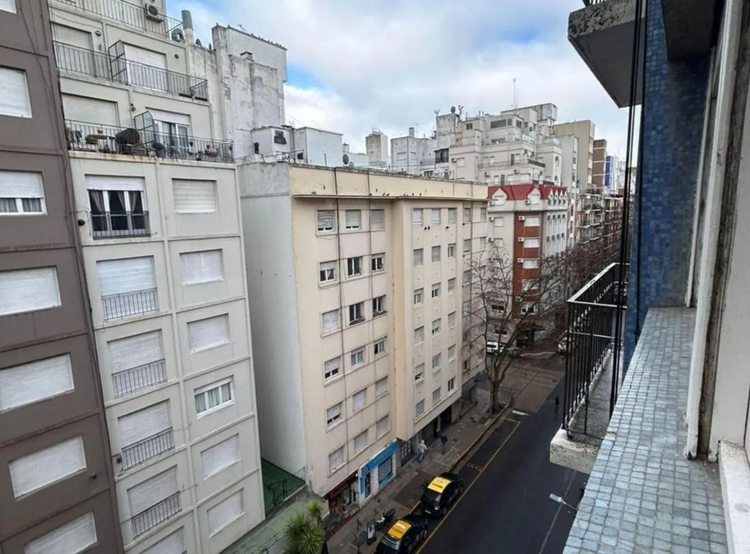 Alquiler monoambiente reciclado al frente centro 4