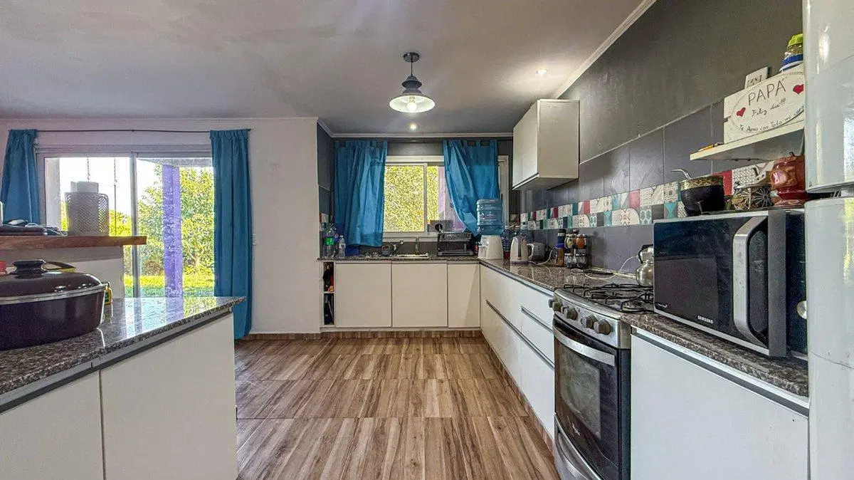 Venta casa 6 ambientes en Acantilados 400m del mar 4