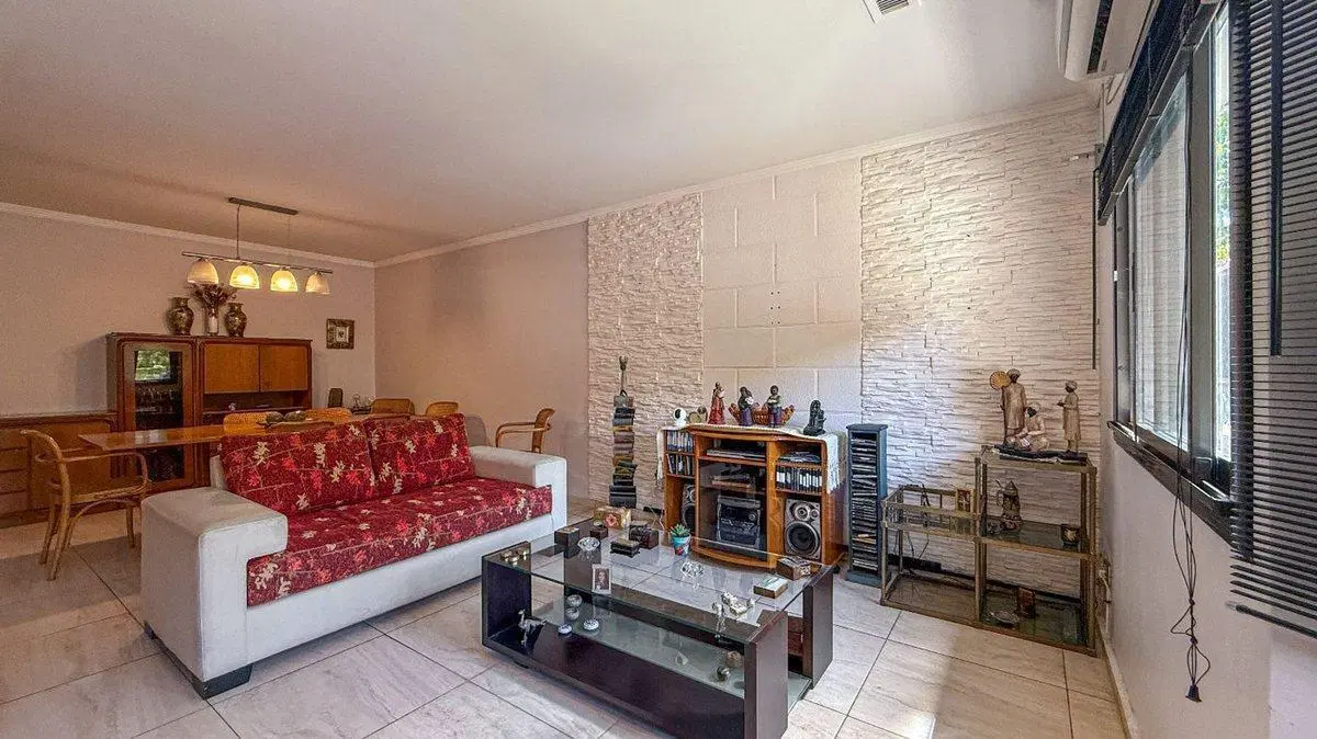 VENTA CASA CON LOCAL COMERCIAL  con GARAGE POMPEYA 4