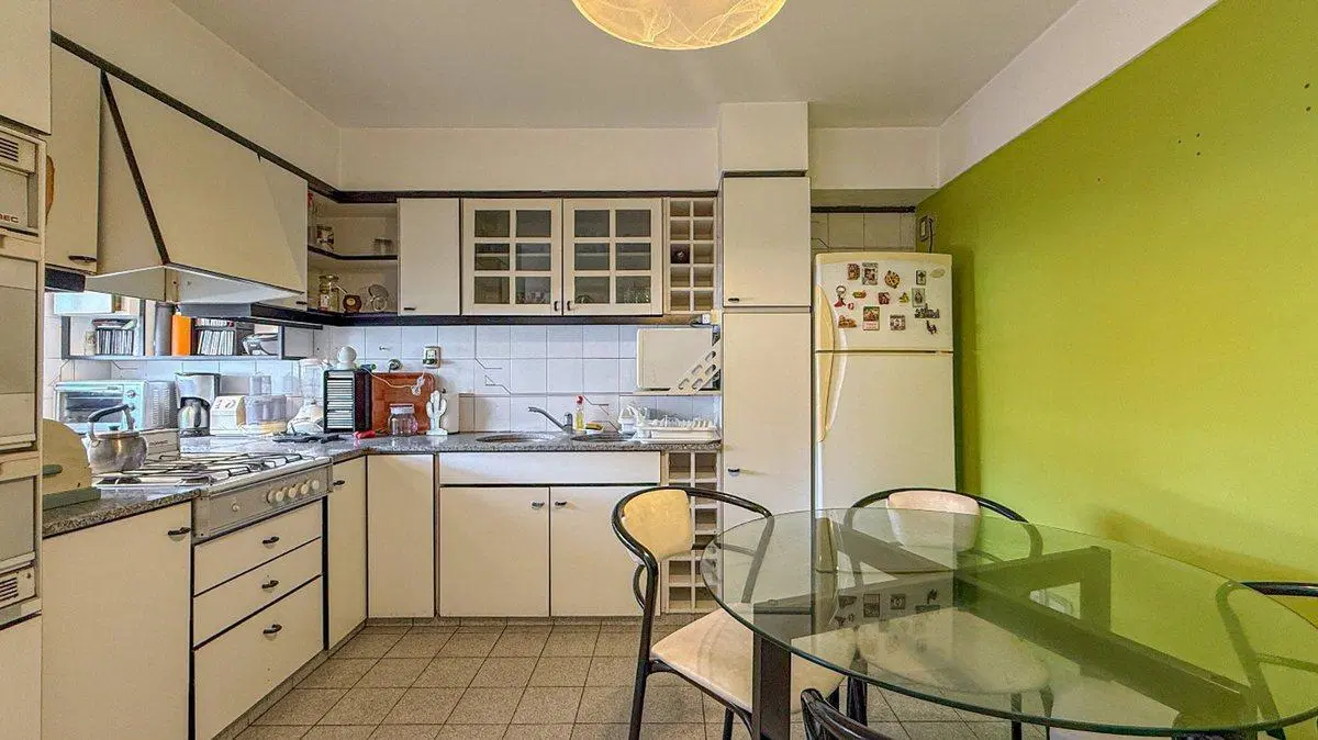 VENTA CASA CON LOCAL COMERCIAL  con GARAGE POMPEYA 5