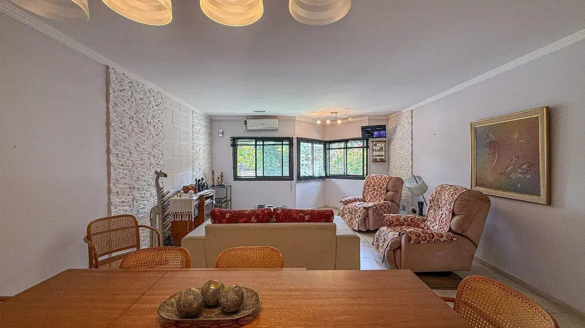 VENTA CASA CON LOCAL COMERCIAL  con GARAGE POMPEYA 2
