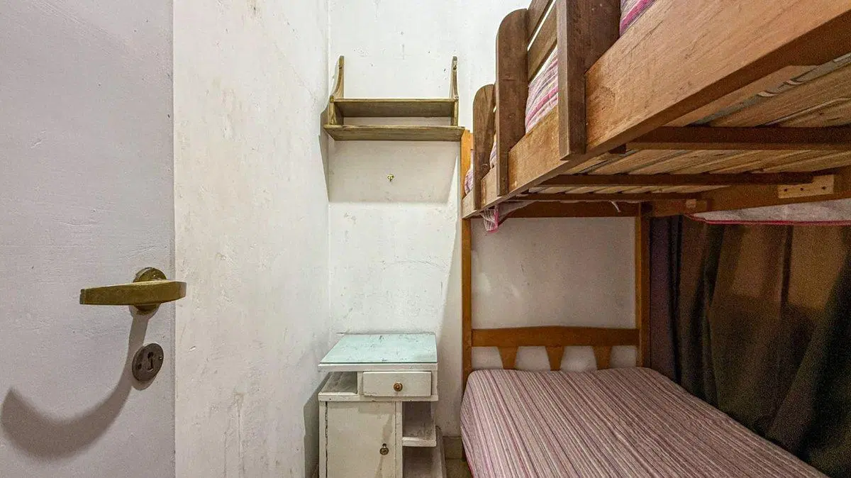 DEPARTAMENTO EN VENTA 2 AMBIENTES CON DEPENDENCIA 4