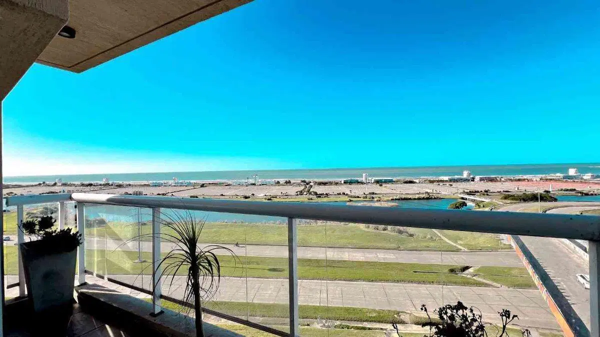 Venta 3 Amb. Vista al Mar Cochera Apto Credito 8