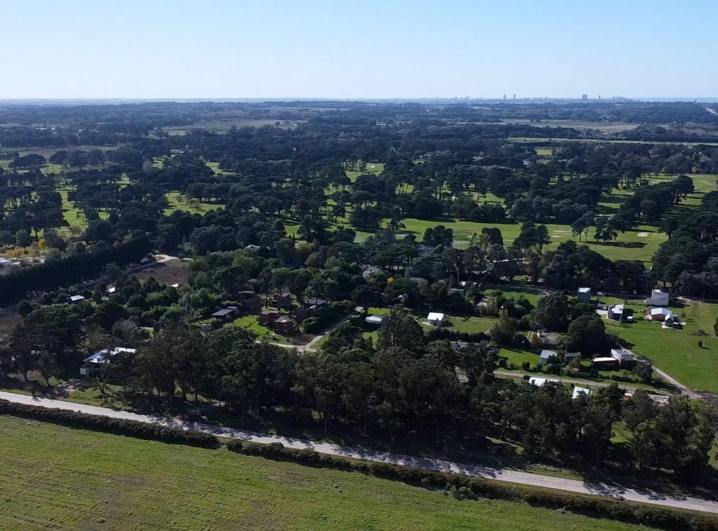 Venta lote en Acantilados muy buena ubicación 5